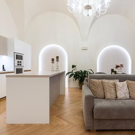 Arch Iv. Apartment Praha Bagian luar foto